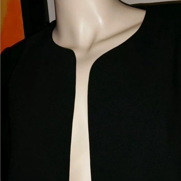 EILEEN FISHER 6P  BLACK TROPICAL SUITING WITH ECO POLY RNDNK STRGHT JKT  $358 - Picture 3 of 12